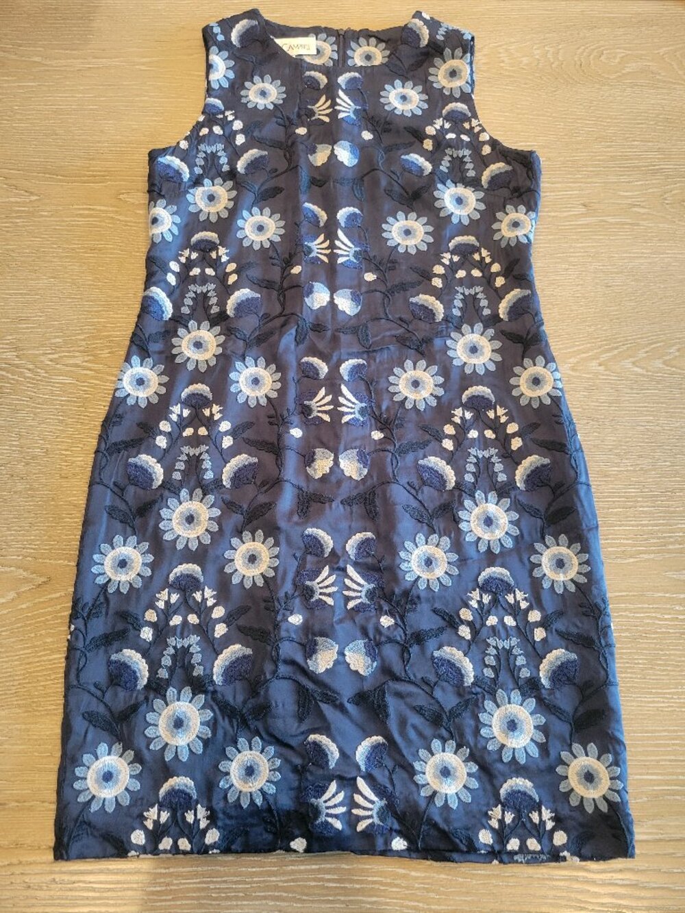 Sara Campbell Blue Embroidered Floral Bemberg Sheath Dress Made USA Sz 10